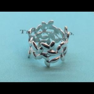 Olive Leaf Band Ring